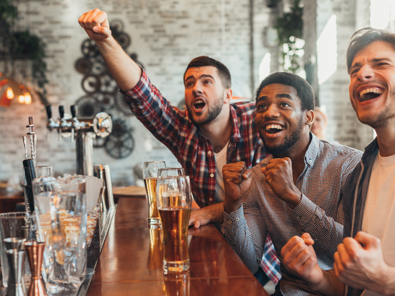 how to manage a bar
