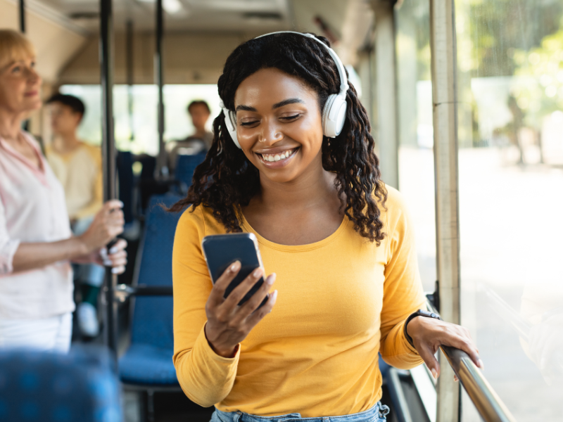 how to make money on spotify