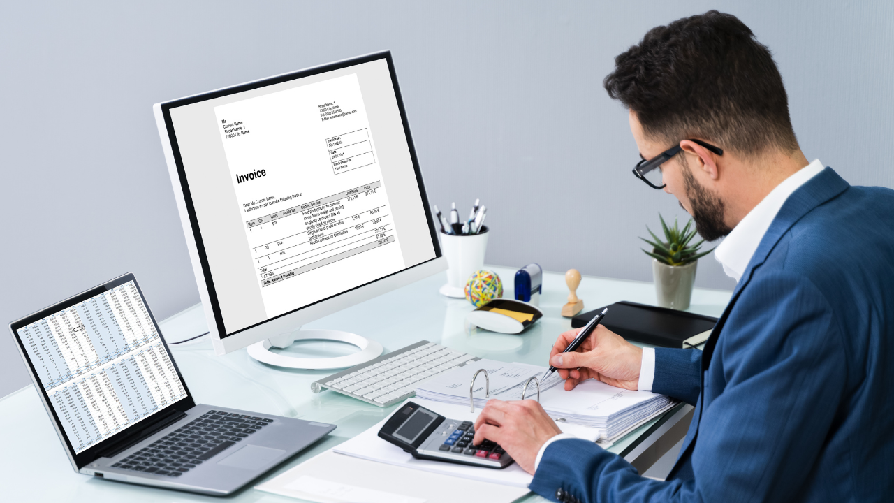 difference between bookkeeping and accounting