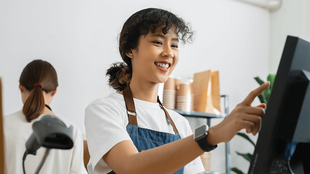 how to hire a cashier
