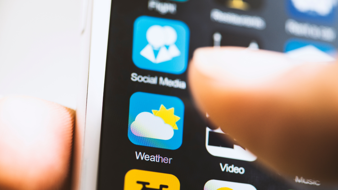 12 Best Weather Apps for Small Businesses