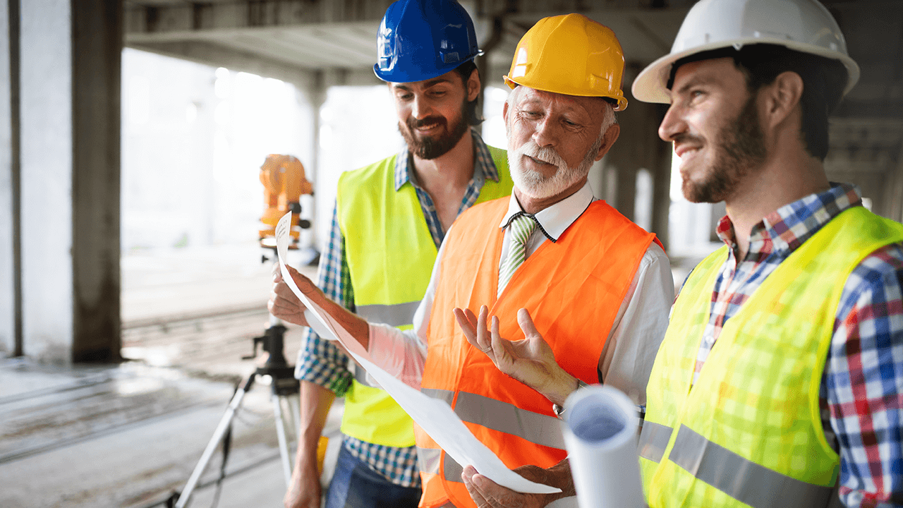 how to hire a construction manager