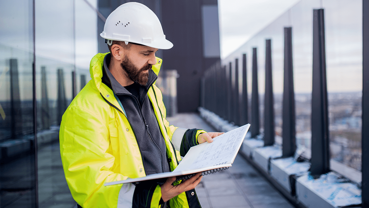 how to hire a construction manager