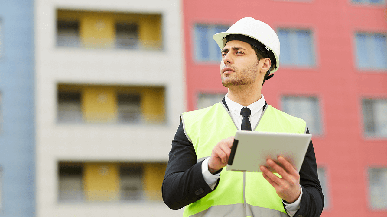 how to hire a construction manager