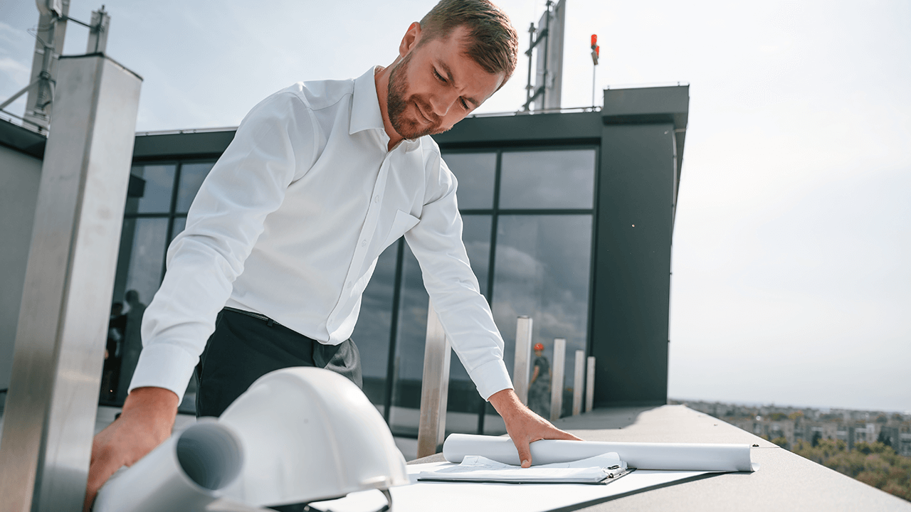 how to hire a construction manager