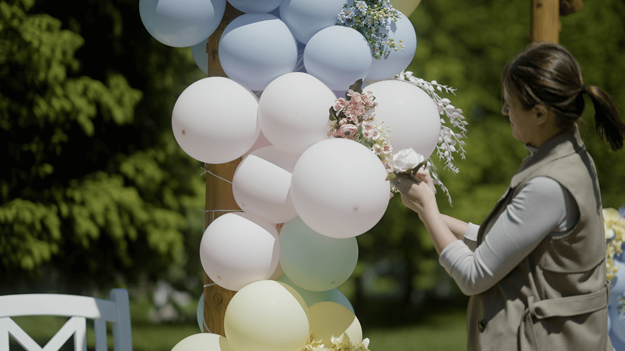 how to start a balloon business