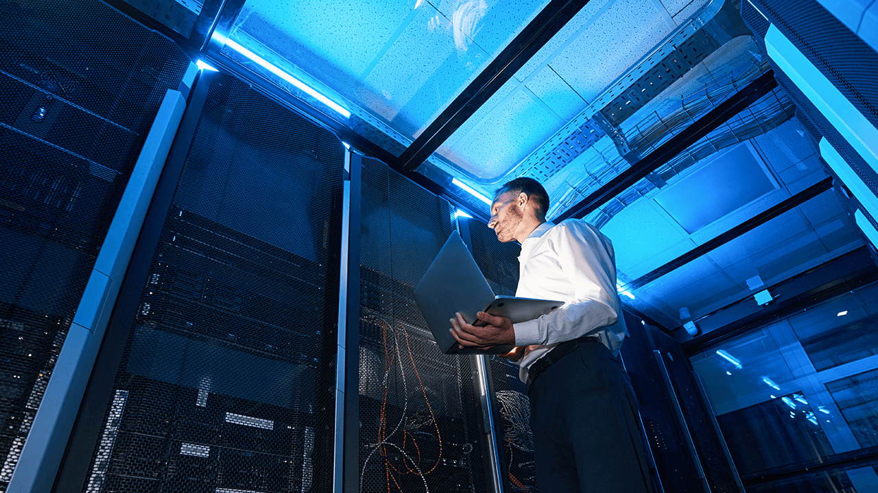 how to hire a database administrator