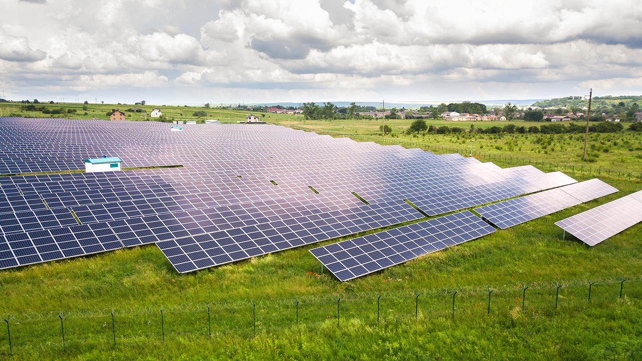solar farm income per acre